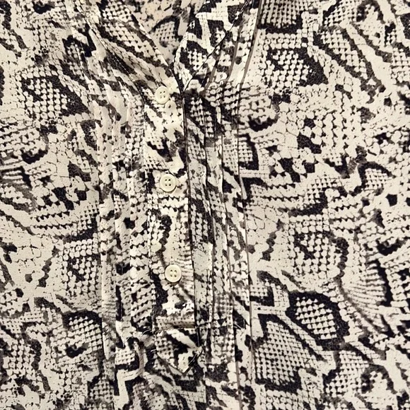 Vince Camuto snakeskin blouse - Picture 3 of 5